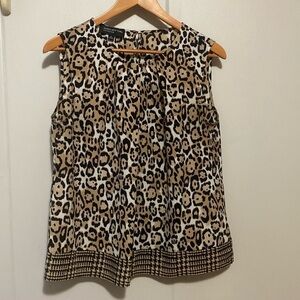 Sz.10 Leopard print sleeveless blouse